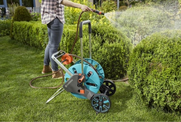 Тележка GARDENA для шланга cleverroll m easy с комплектом для полива [18517-28.000.00]