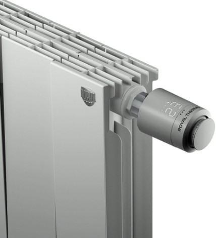 Термостат радиаторный электронный ROYAL THERMO Smart Heat, серебристый НС-1402606 [НС-1402606]