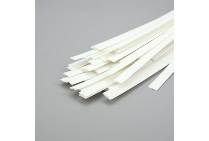 Термоусаживаемая трубка REXANT 20-8001 ТУТ нг 8,0/4,0мм, белая (уп.50 шт. по1м)