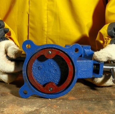 Тиски DEKO CL09 слесарные поворотные, 75 мм [065-0961]