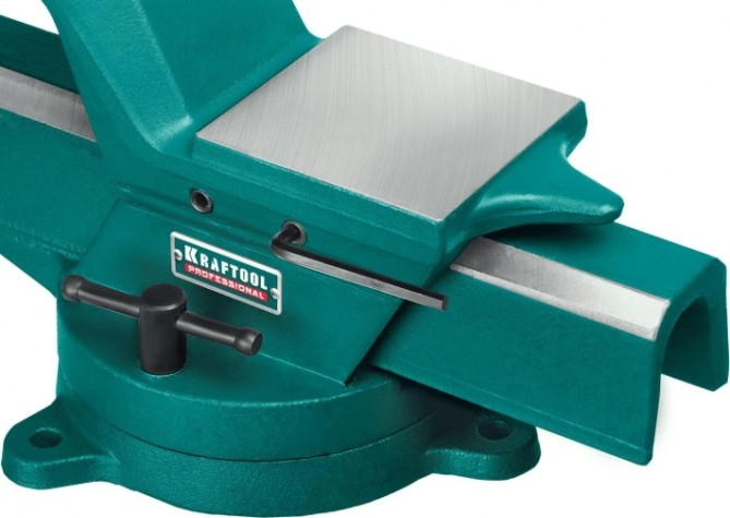 Тиски KRAFTOOL FORGE-130/150 с регулировкой компенсации люфта [32700-150]