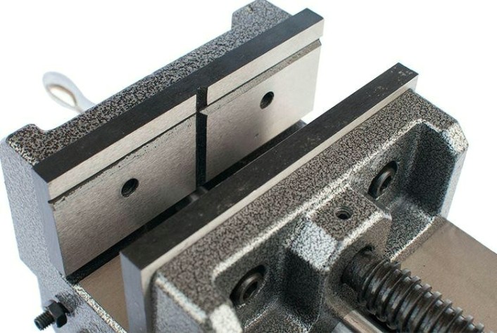 Тиски PROMA KS-125P крестовинные [25300104]