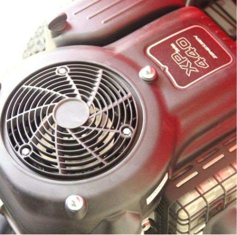 Трактор садовый Evoline TRG96H