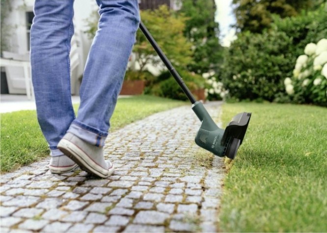 Триммер аккумуляторный BOSCH EasyGrassCut 18V-260 [06008C1C05]