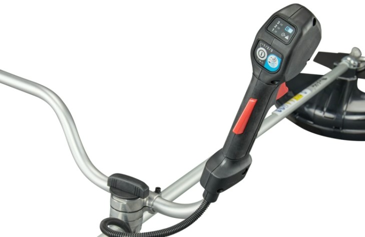 Триммер аккумуляторный MAKITA UR006GZ06 без АКБ и ЗУ