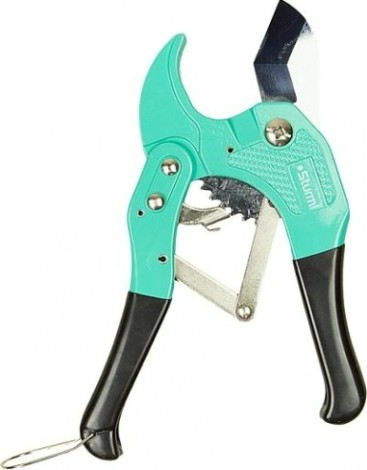 Труборез ручной Sturm 1074-09-01 3-42мм, противоск. инстр. сталь, стоп скоба Труборез ручной Sturm 1074-09-01 3-42мм, противоск. инстр. сталь, стоп скоба