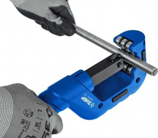 Труборез ручной ЗУБР НЕРЖ-70 для нержав. стали, на подшипниках [23867]