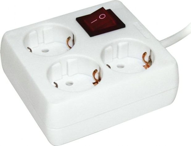 Удлинитель IEK 3х3м с заземл. 3х1 с выкл. [WYP30-16-03-03-ZK-N]