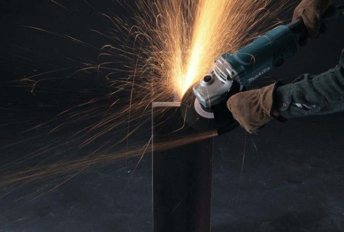 Углошлифовальная машина MAKITA GA 7050 [GA7050]