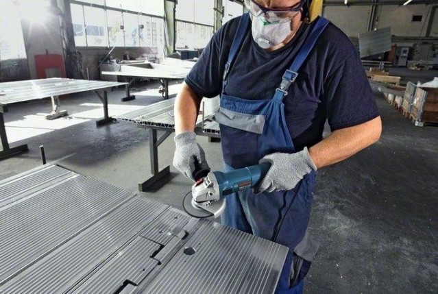 Угловая шлифмашина BOSCH GWS 11-125 [06017920R0]