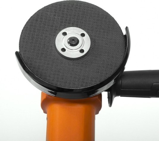 Угловая шлифмашина DAEWOO DAG 1250-125