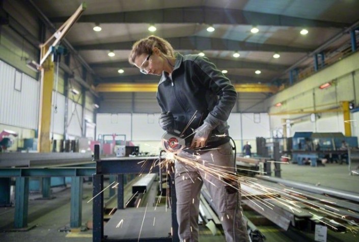 Угловая шлифмашина сетевая BOSCH GWS 17-125 S [06017D0300]