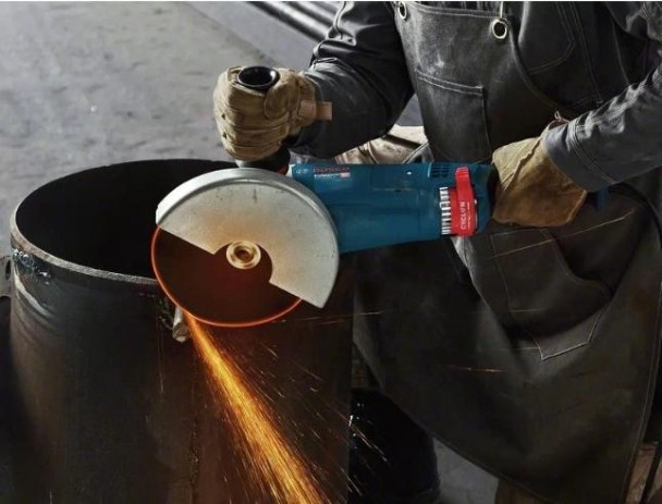 Угловая шлифмашина сетевая BOSCH GWS 24-230 JZ [06018C3300]