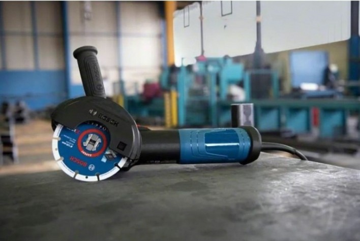 Угловая шлифмашина сетевая BOSCH GWX 14-125 S X-LOCK [06017D2100]