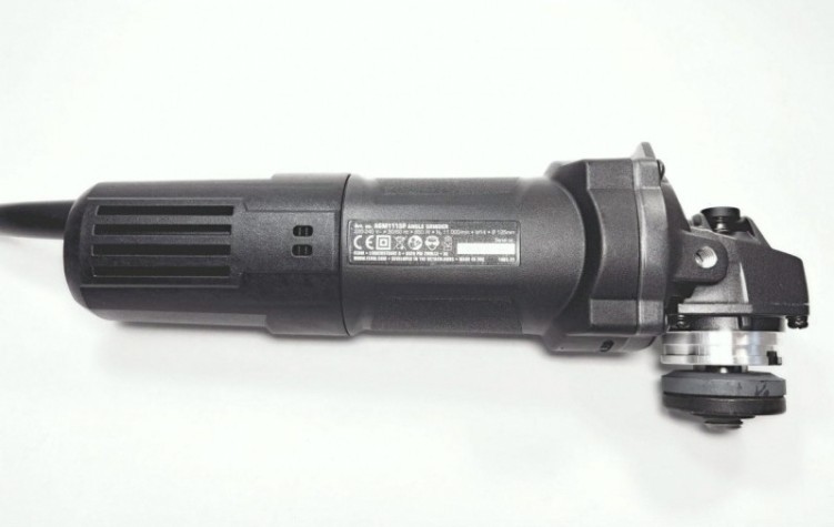 Угловая шлифмашина сетевая FERM AGM1115P