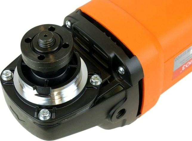 Угловая шлифмашина сетевая СОЮЗ УШС-9024П