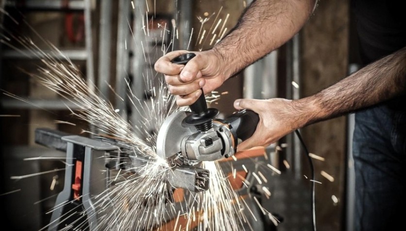 Угловая шлифмашина сетевая Worx WX711.1 Угловая шлифмашина сетевая Worx WX711.1