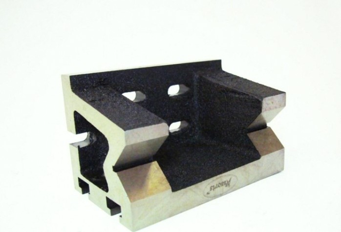 Уголок установочный Visprom 0020 с призмами 75х75х125 мм