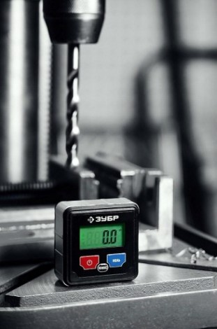 Уровень электронный ЗУБР ПРОФЕССИОНАЛ магнитный, подсветка [34743_z01]