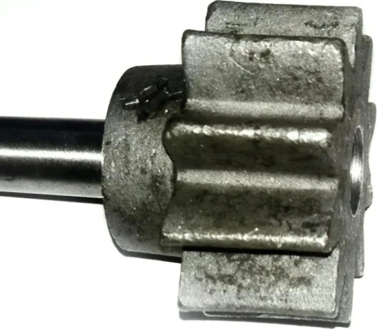 Вал + шестерня Профмаш, СПЕЦИАЛИСТ Б-130, 150, 160, 165, 10 зуб. (паз под шпонку) Вал + шестерня Профмаш, СПЕЦИАЛИСТ Б-130, 150, 160, 165, 10 зуб. (паз под шпонку)