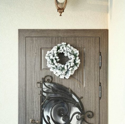 Венок еловый Neon-Night заснеженный d30 см, ПВХ [307-146]