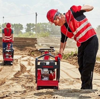 Виброплита Kedasa MSH160-4 реверсивная Виброплита Kedasa MSH160-4 реверсивная