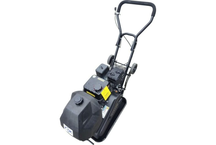 Виброплита ZITREK Z3K 92W бензиновый двигатель LONCIN, с баком и ковриком [091-0204-2]