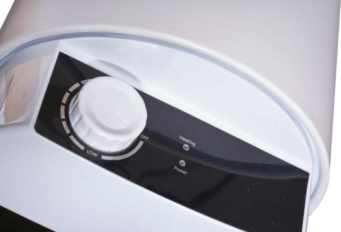 Водонагреватель Sturm WH3015UR Водонагреватель Sturm WH3015UR