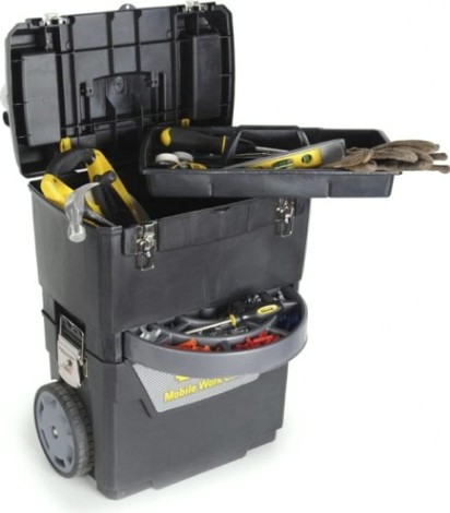 Ящик для инструмента STANLEY MOBILE W/CENTER + LATERAL MET LATCHE 1-93-968 [1-93-968]