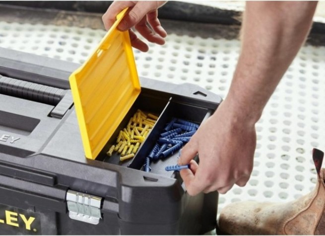 Ящик для инструмента STANLEY STST82976-1 essential 26"