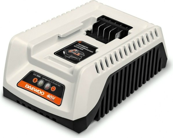 Зарядное устройство для аккумуляторов DAEWOO DACH 2040Li Зарядное устройство для аккумуляторов DAEWOO DACH 2040Li