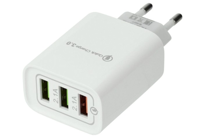 Зарядное устройство REXANT 16-0277 сетевое для iPhone/iPad 3xUSB, 5v, 3A/1A/1A, белое