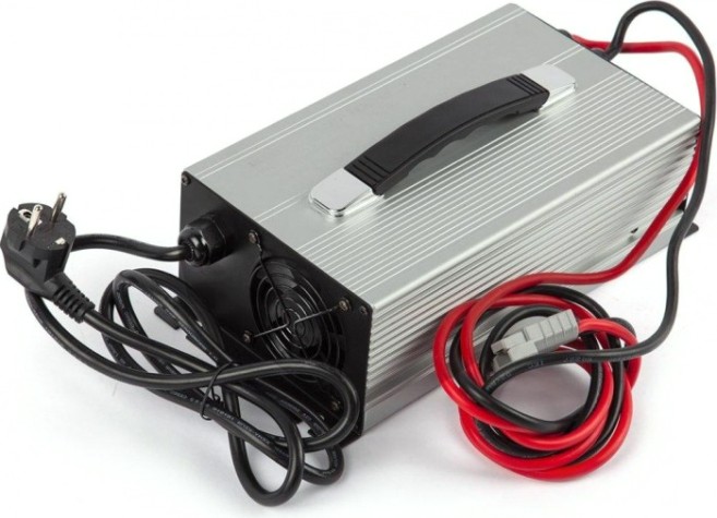 Зарядное устройство RUTRIKE 24V100AH интеллектуальное для литиевых аккумуляторов [022590]