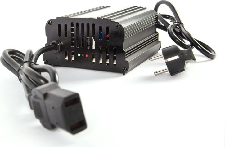 Зарядное устройство RUTRIKE 60V 80AН для свинцовых тяговых аккумуляторов [022841]