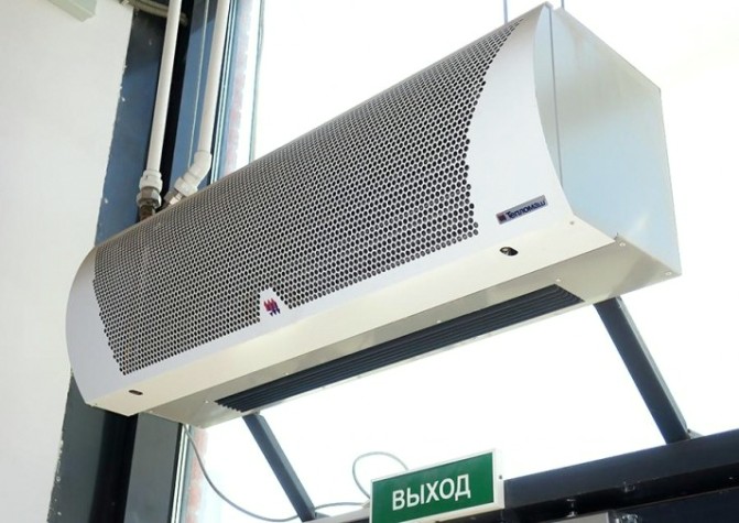 Завеса водяная ТЕПЛОМАШ КЭВ- 28П3131W Серия 300 Комфорт [КЭВ-28П3131W]